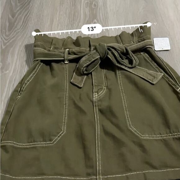 Free People Splendor In The Grass PaperBag Waist Mini Skirt in Army Green Size 6 - Picture 6 of 8